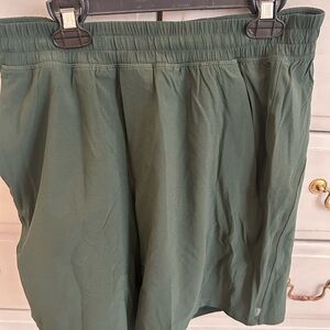 Lululemon Pace Breaker Lined Athletica Dark Green Active Shorts 7 inch